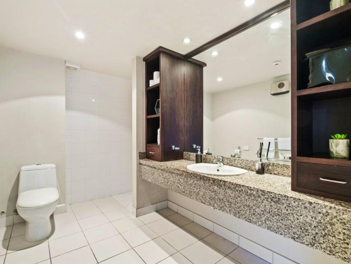 Lakeside Living - Modern 2-Bedroom Apartment Queenstown Exterior photo