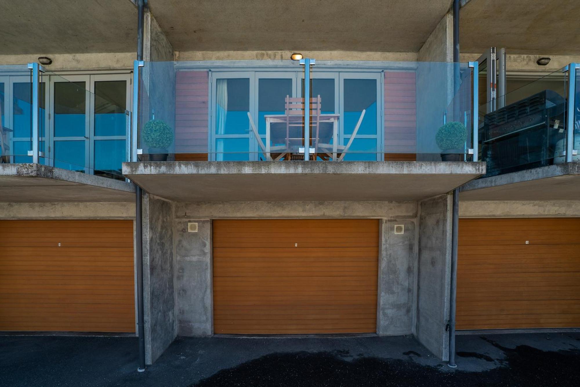 Lakeside Living - Modern 2-Bedroom Apartment Queenstown Exterior photo